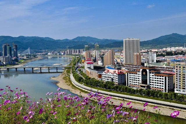 白山黑水间的吉林风情，笔触下的东北明珠